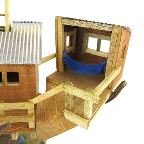 Lemax Steven’s Hideout Treehouse Village Collection w/ Kids Figures & Treehouse - Picture 16 of 16